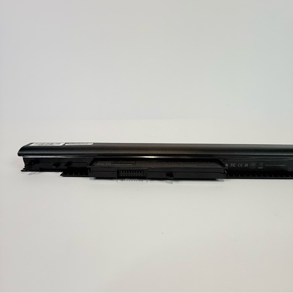 Open Pack HP 240 245 250 255 256 G4 Series Laptop Battery HS03 HS04 Replacement - Picture 4 of 16
